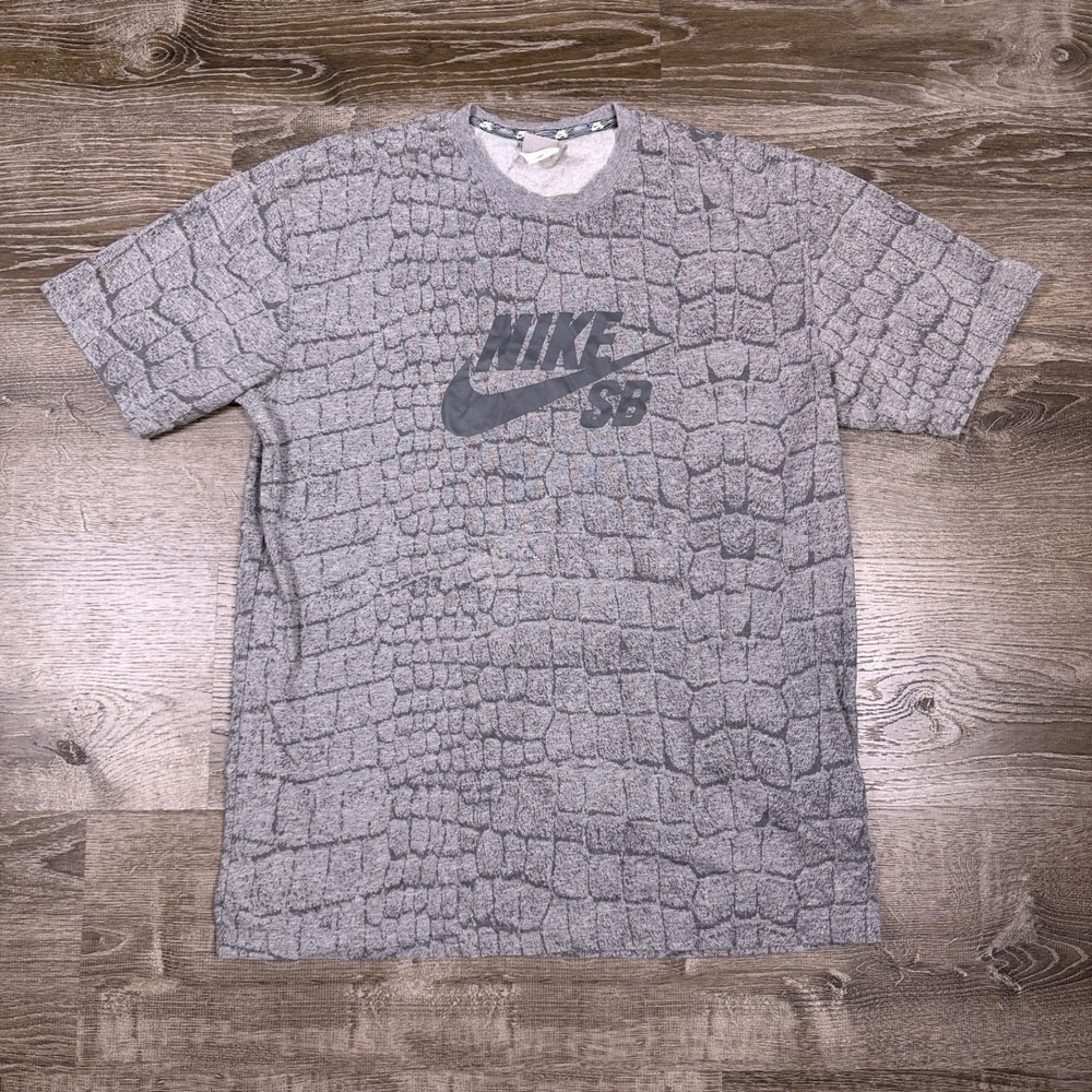 Nike SB Mens T-Shit XL Crocodile All Over Print Gray Skater Y2K Rare Grail